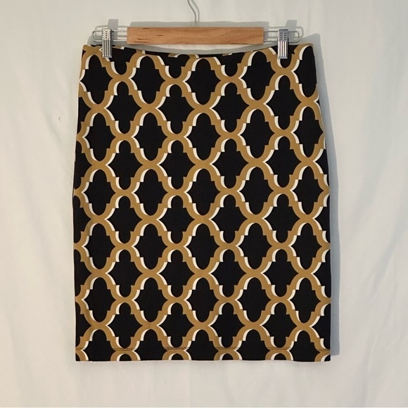 J.Mclaughlin Black Gold Patterned Stretch Knit Pencil Skirt, Size 4 - Picture 1 of 7